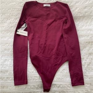 Babaton Contour Crew Longsleeve Bodysuit